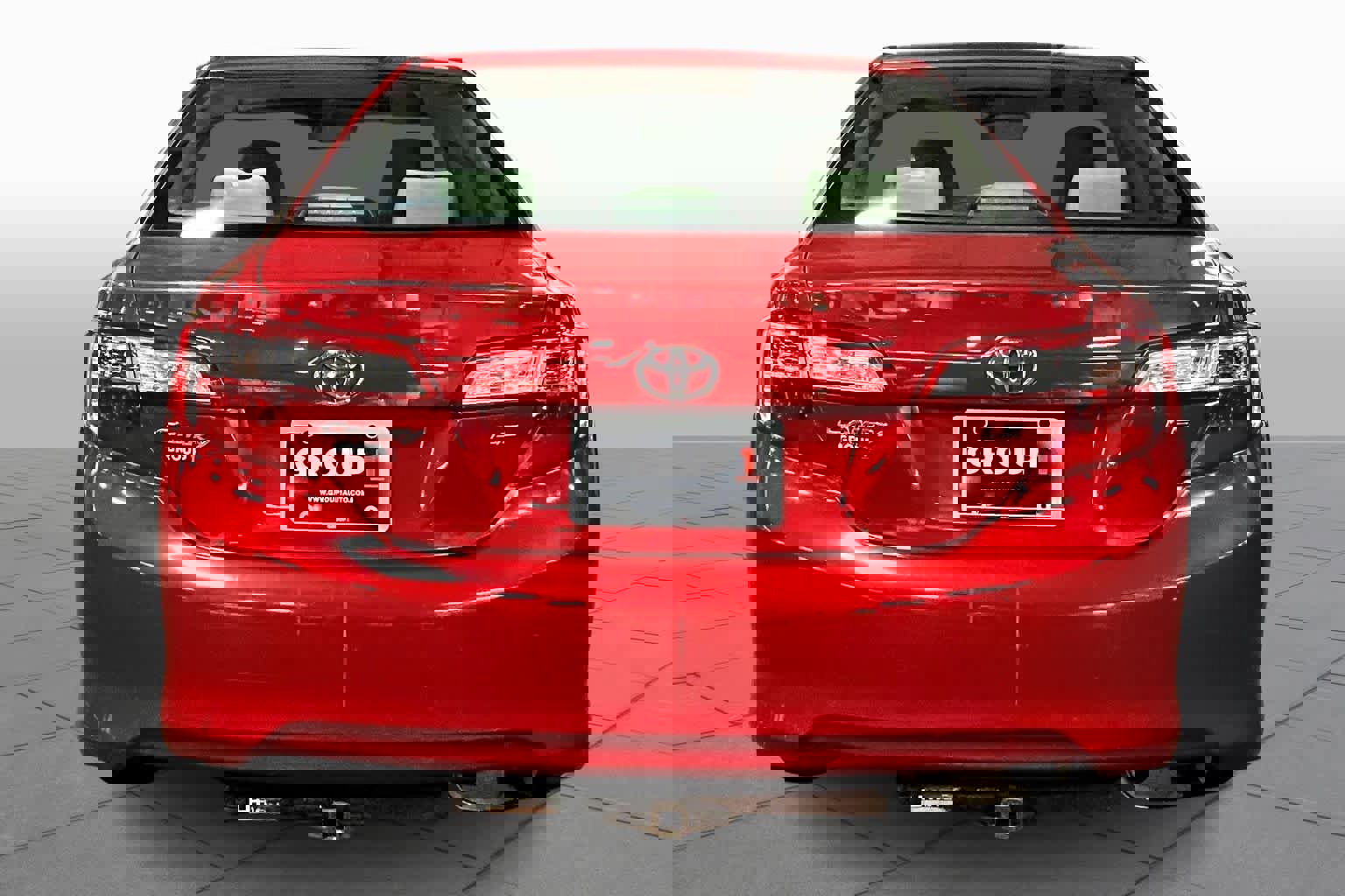 Used 2013 Toyota Camry LE image 4