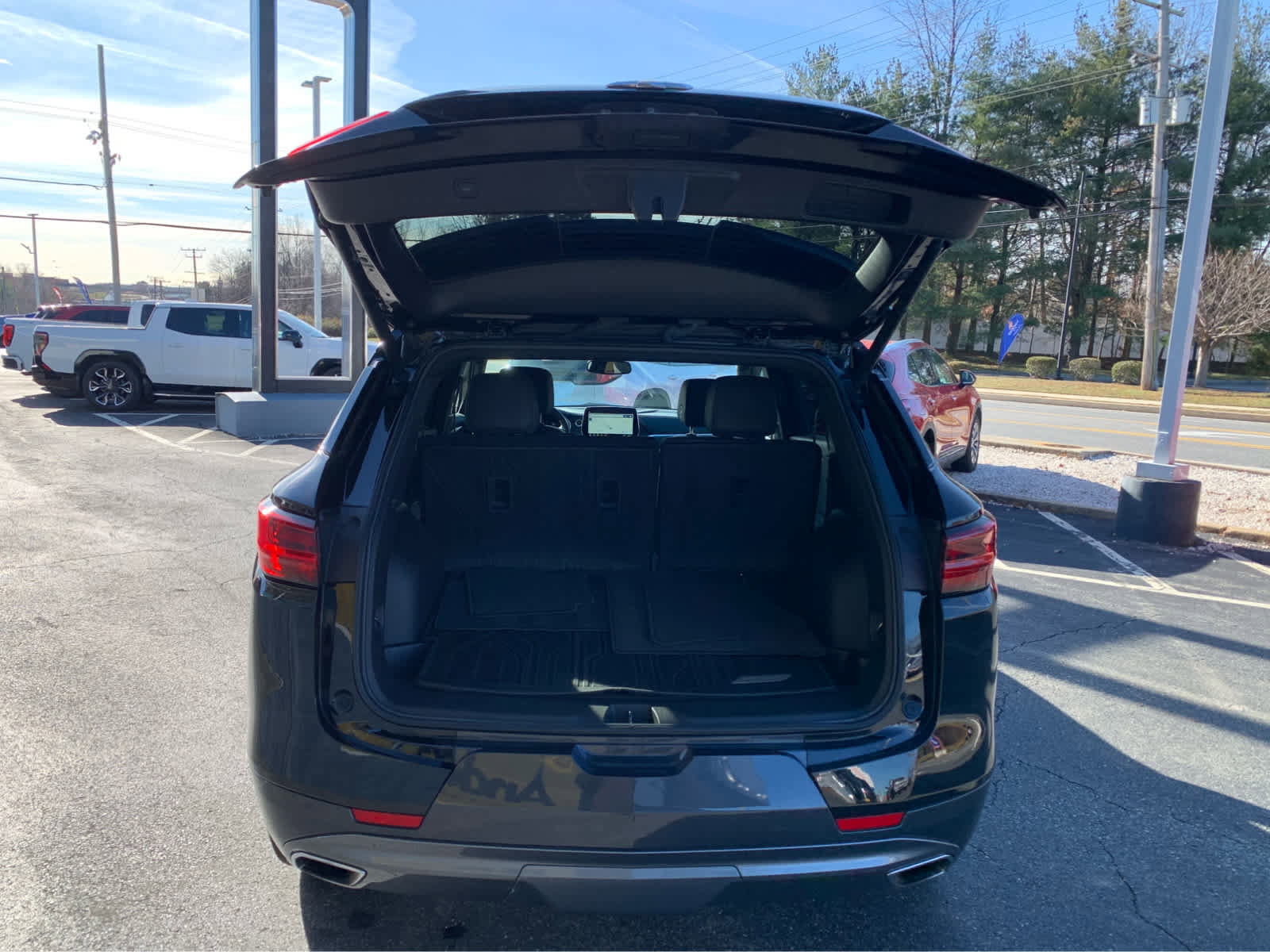 Used 2023 Chevrolet Blazer Premier w/ Enhanced Convenience Package image 5