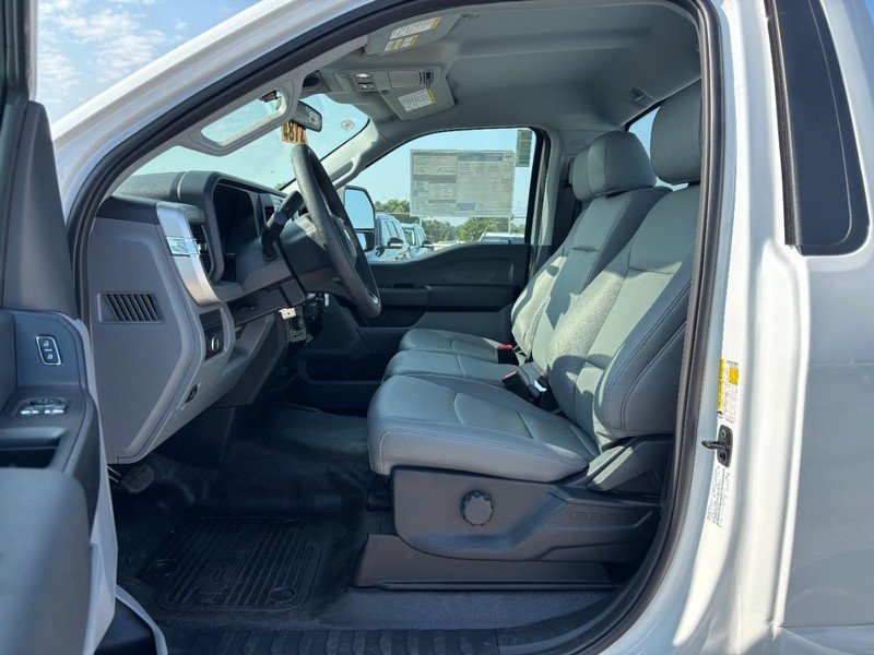 New 2026 Ford F250 XL w/ XL Chrome Package AWD/4WD image 13