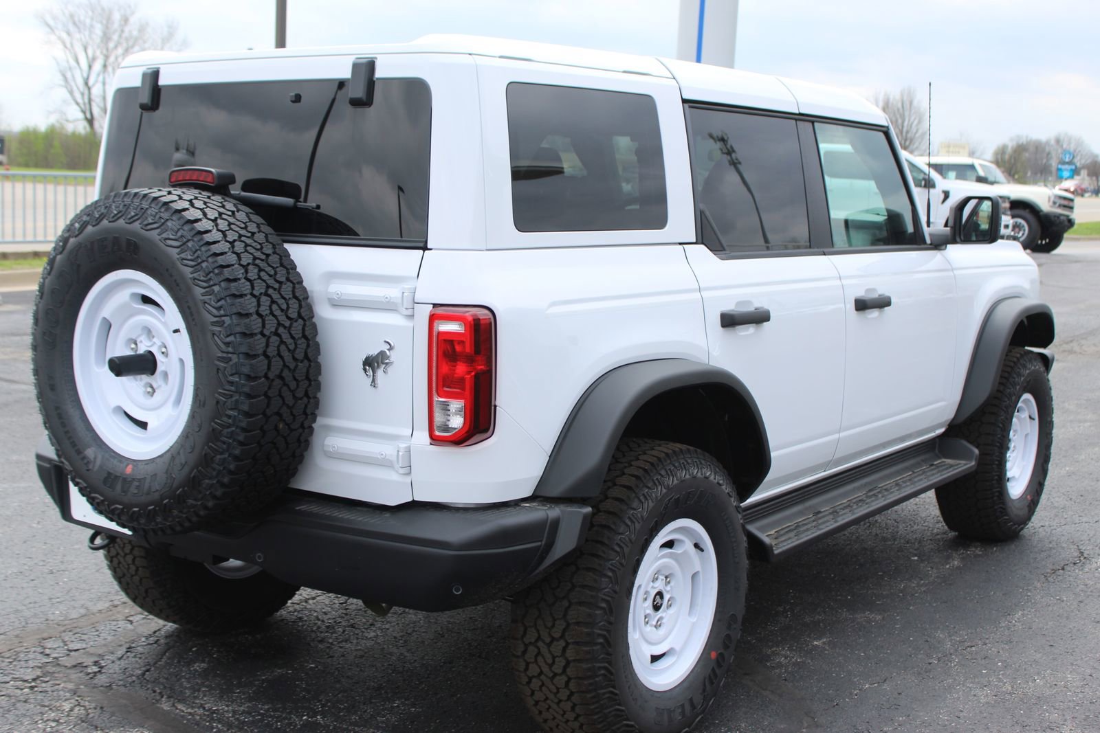 New 2026 Ford Bronco Heritage Edition image 6