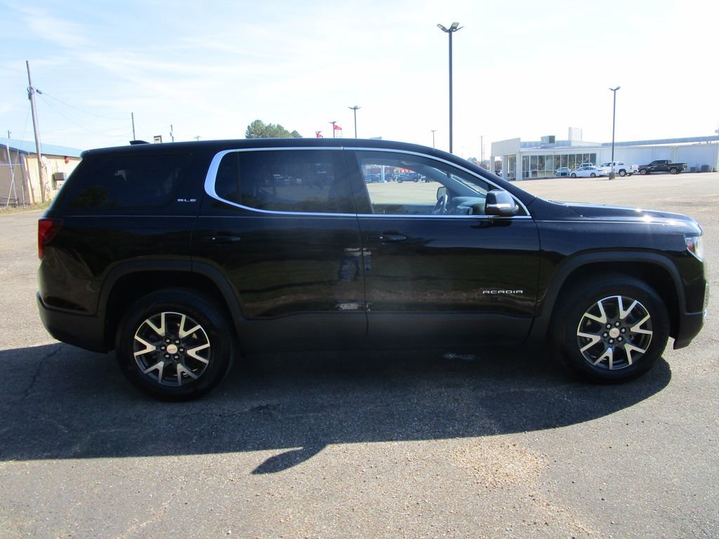 Used 2021 GMC Acadia SLE image 6