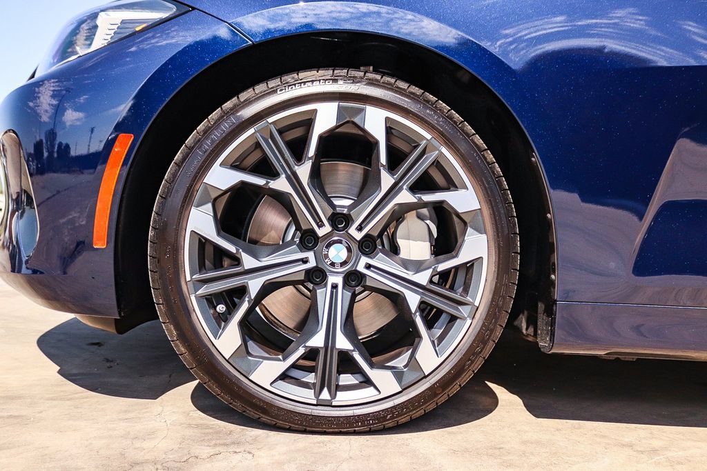 Used 2025 BMW 430i Coupe w/ Premium Package RWD image 14