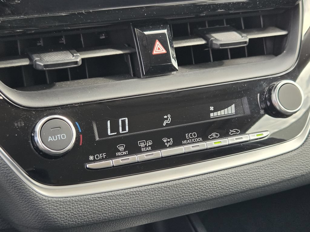 Used 2026 Toyota Corolla LE FWD image 20