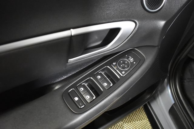 Used 2025 Hyundai Sonata SEL FWD image 8