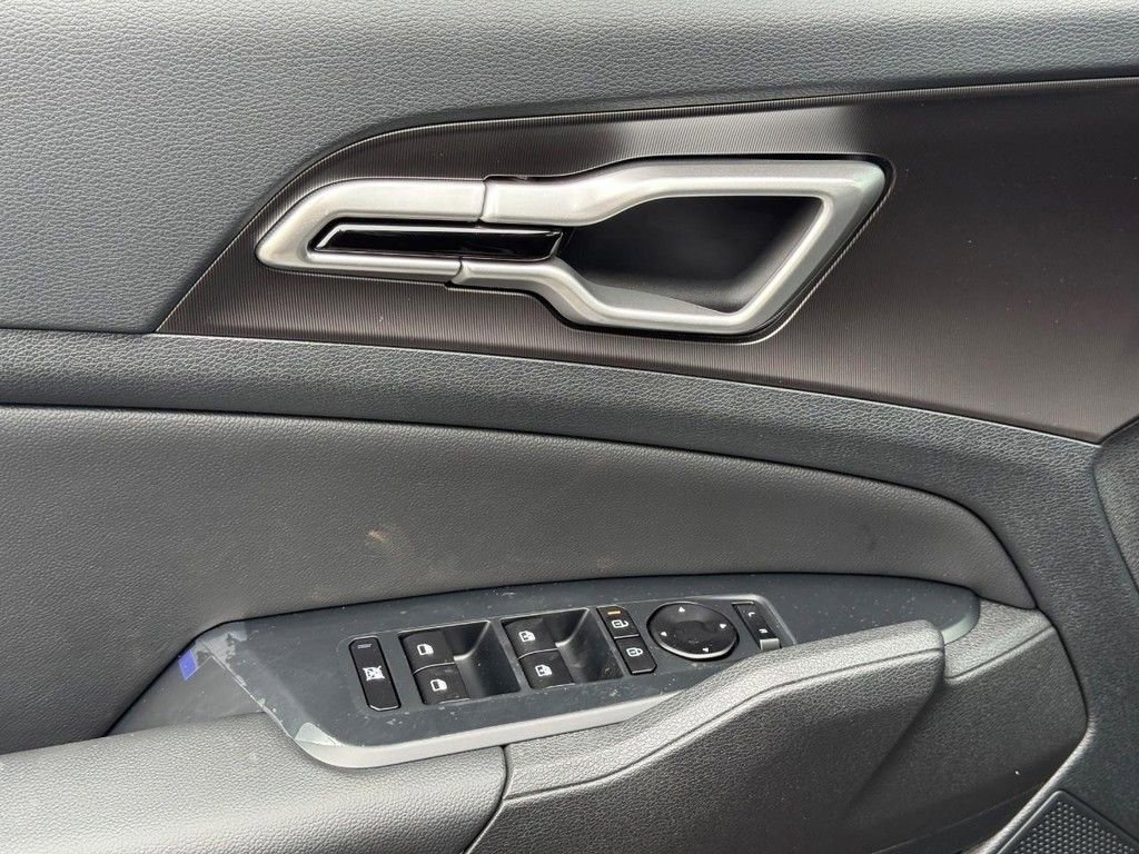 New 2026 Kia Sportage EX image 19