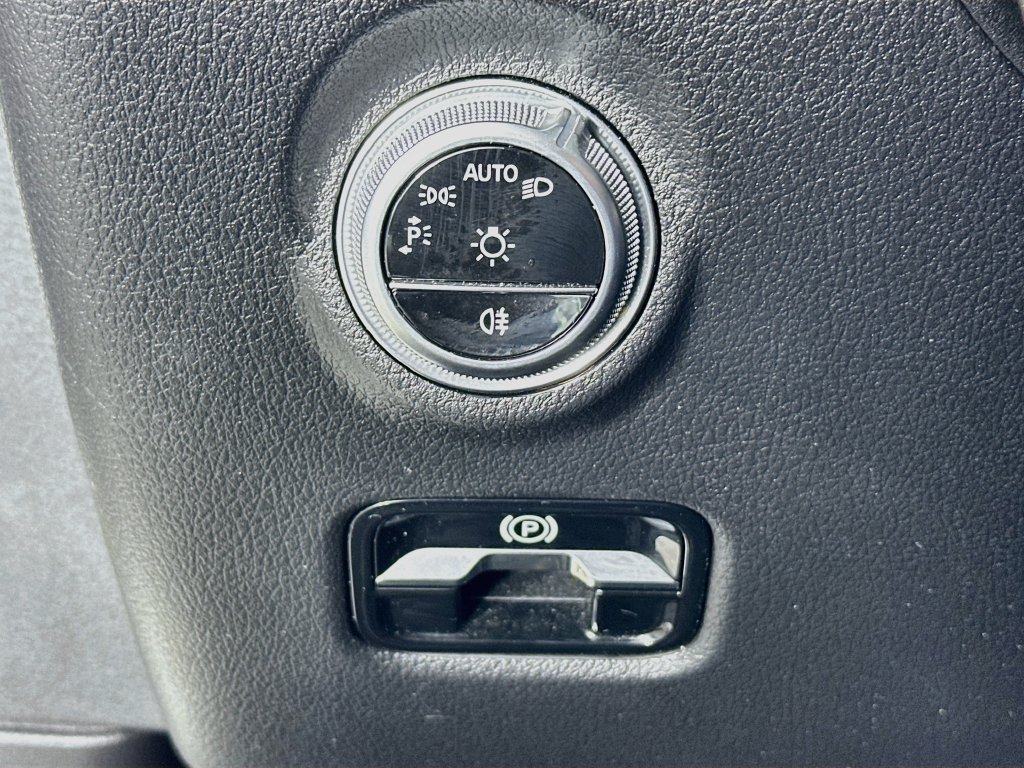 Certified 2023 Mercedes-Benz C 43 AMG 4MATIC Sedan image 10