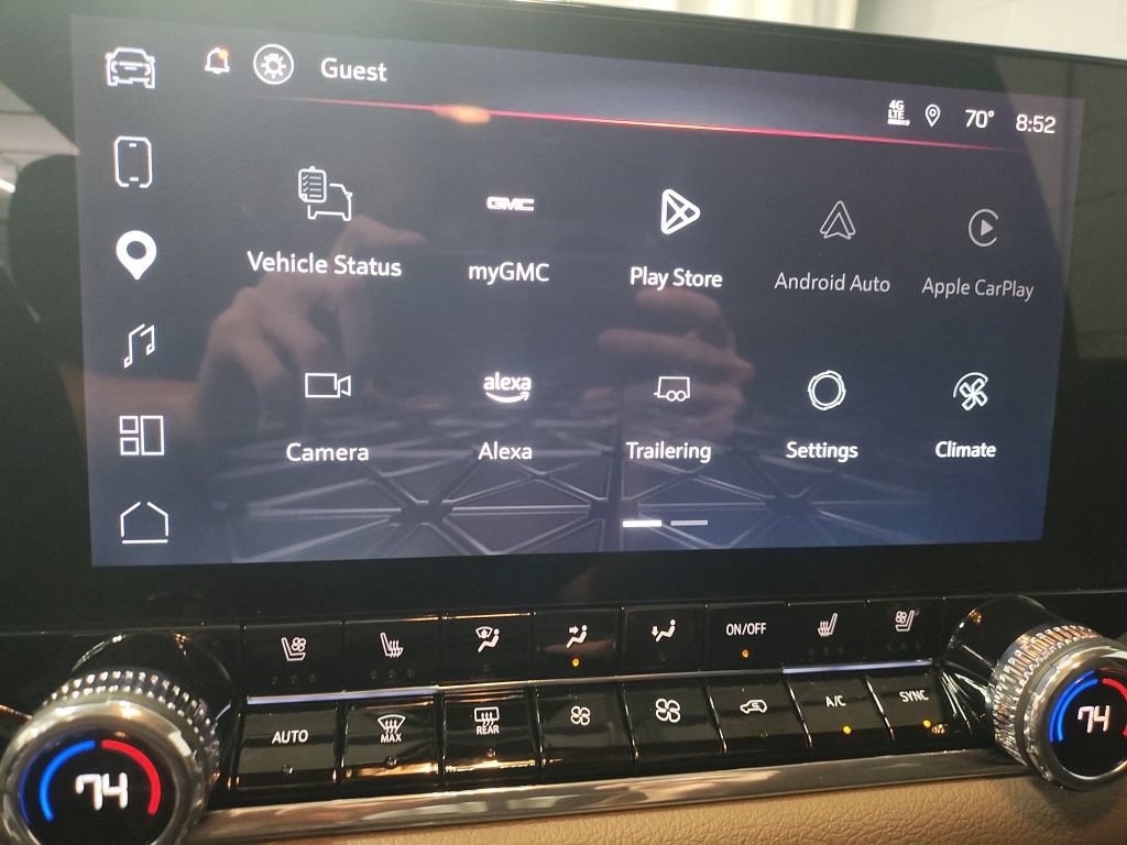 Used 2025 GMC Canyon Denali AWD/4WD image 28