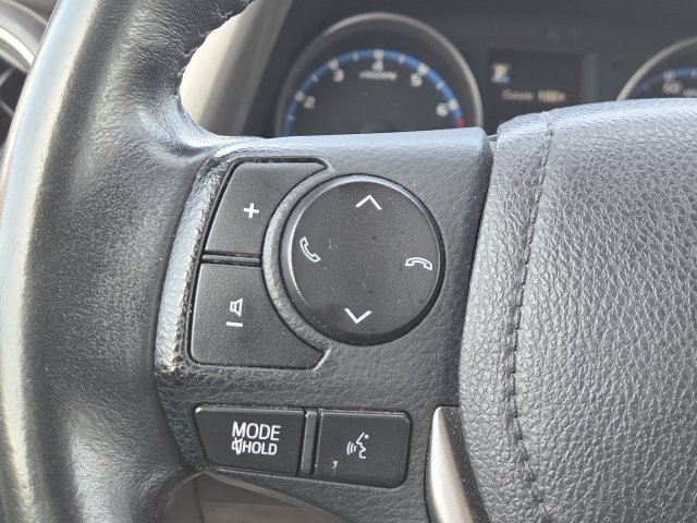 Used 2017 Toyota RAV4 XLE AWD/4WD image 21