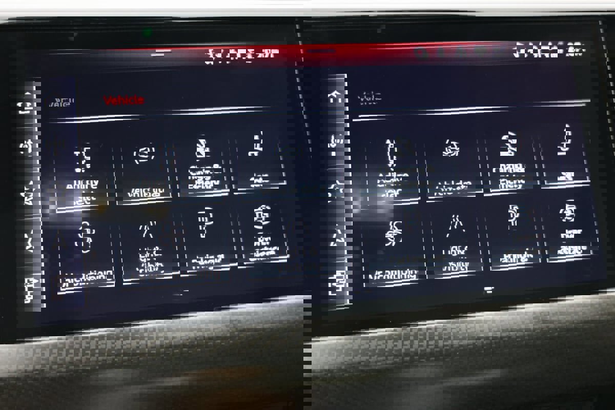 Used 2022 Audi e-tron GT Prestige image 56