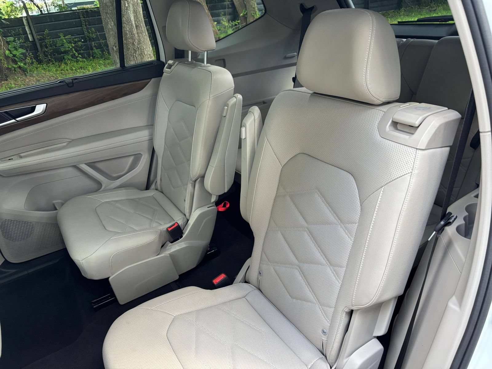 Used 2026 Volkswagen Atlas SE FWD image 40