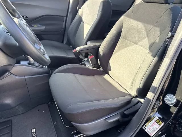 Used 2024 Nissan Kicks S FWD image 29