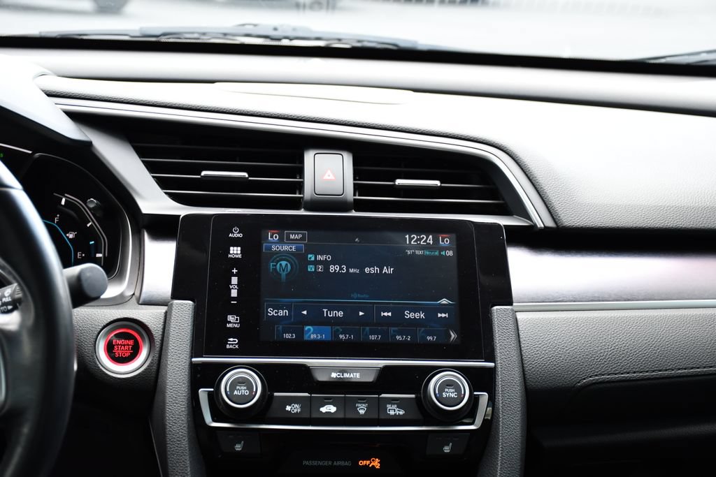 Used 2018 Honda Civic Touring image 29