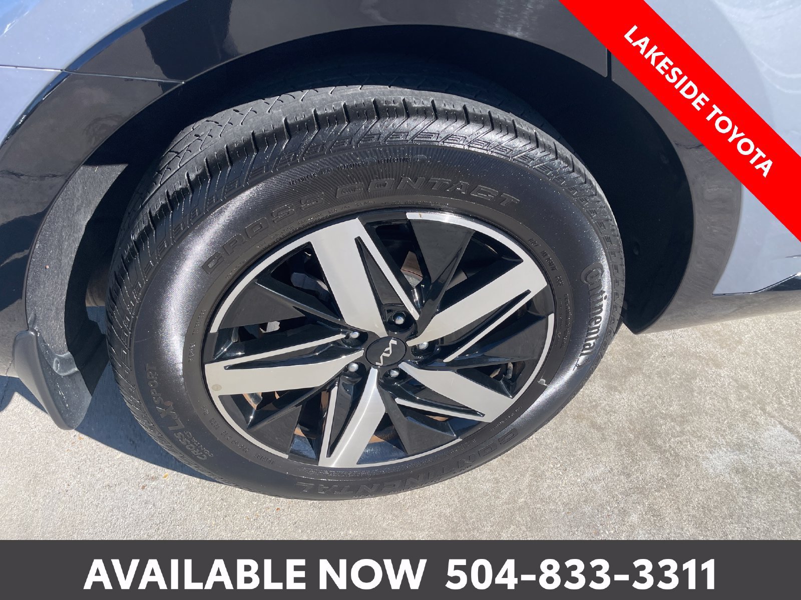 Used 2023 Kia Sorento S FWD image 11