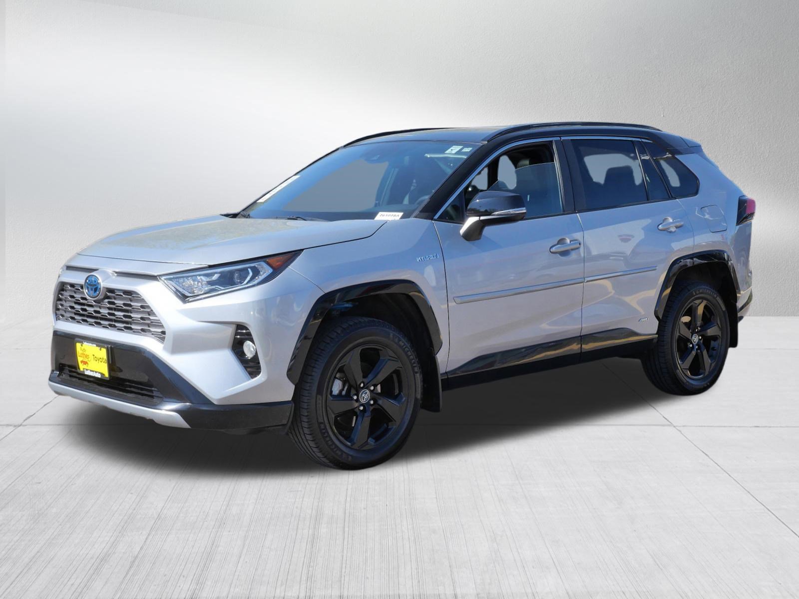 Used 2021 Toyota RAV4 XSE w/ XSE Grade Weather Package AWD/4WD image 3
