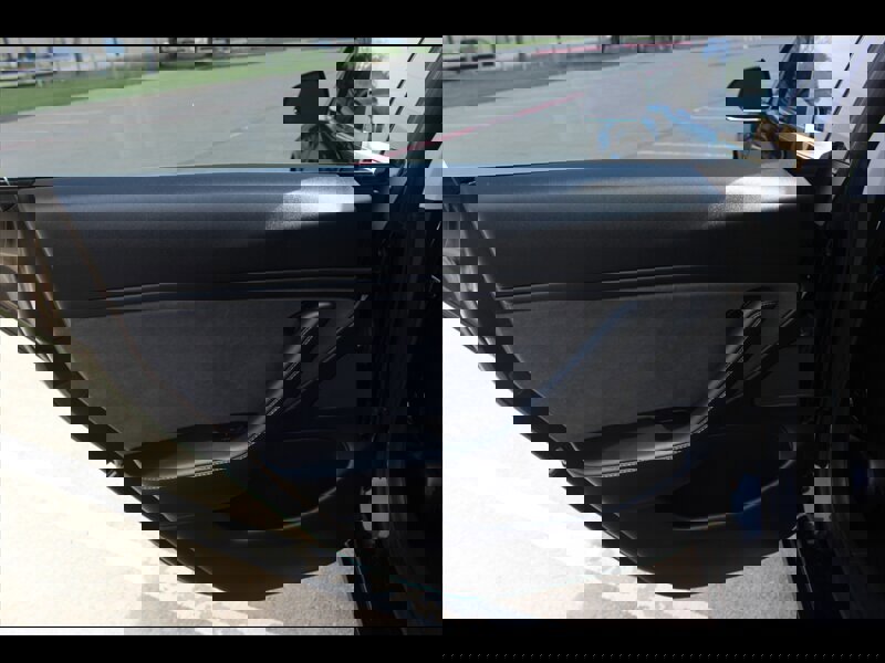 Used 2018 Tesla Model 3 Performance image 22