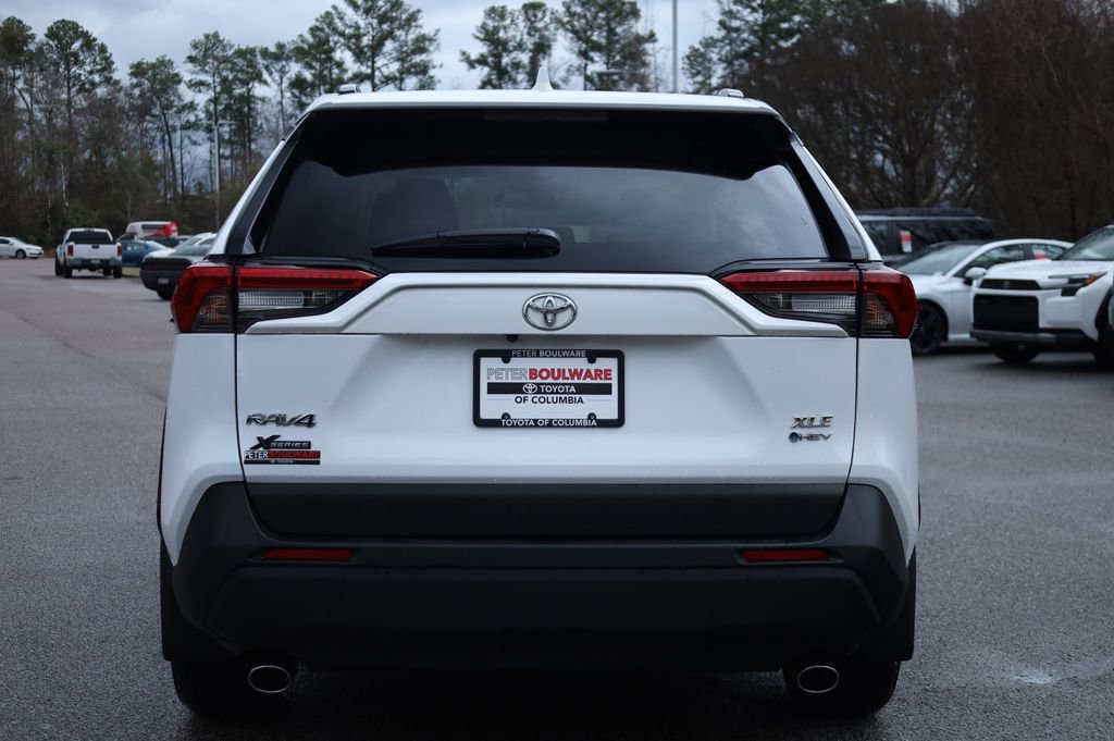 Used 2025 Toyota RAV4 XLE image 4
