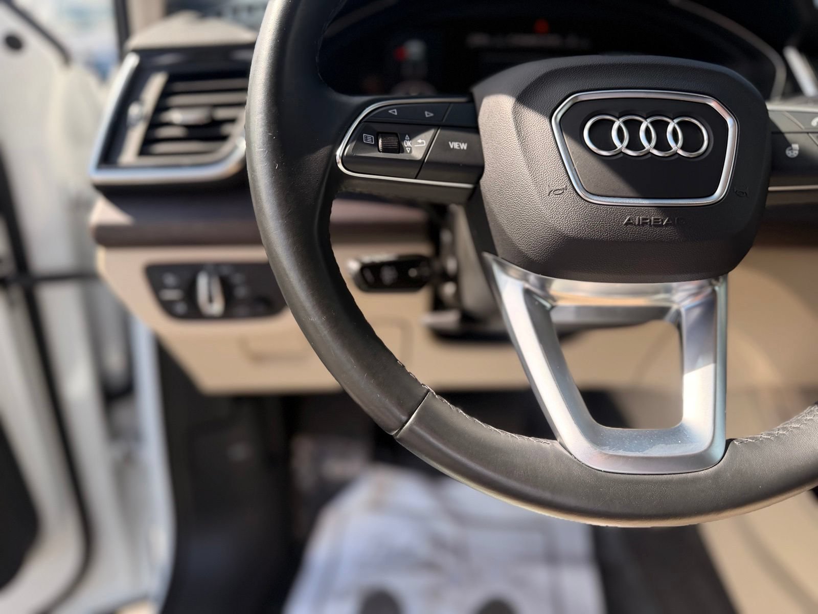 Used 2021 Audi Q5 2.0T Premium Plus w/ Premium Plus Package AWD/4WD image 19