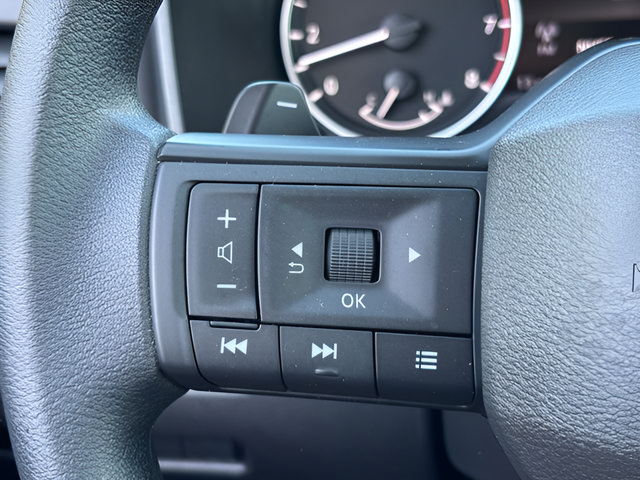 Used 2026 Nissan Rogue S AWD/4WD image 11