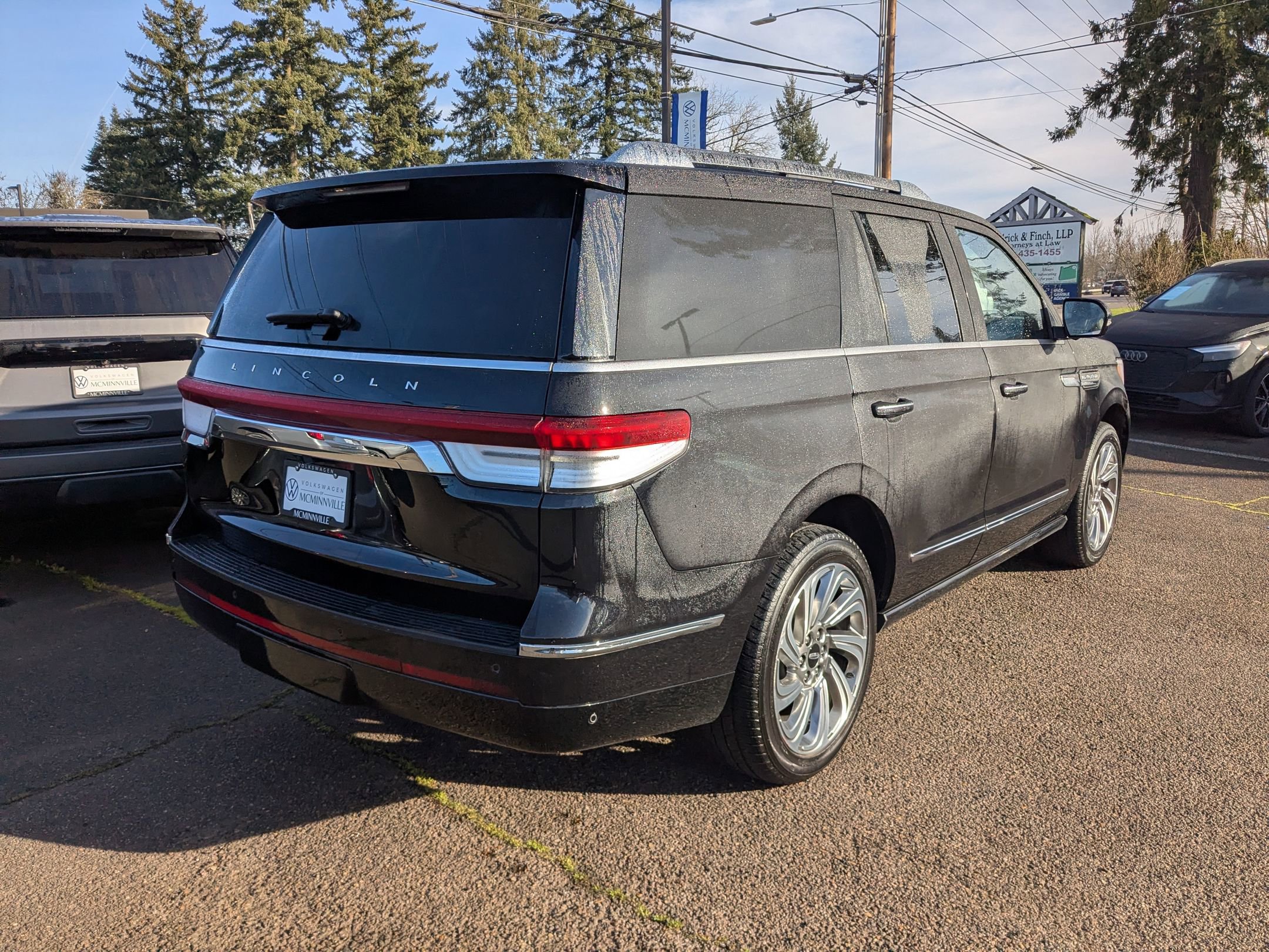 Used 2024 Lincoln Navigator Reserve image 4