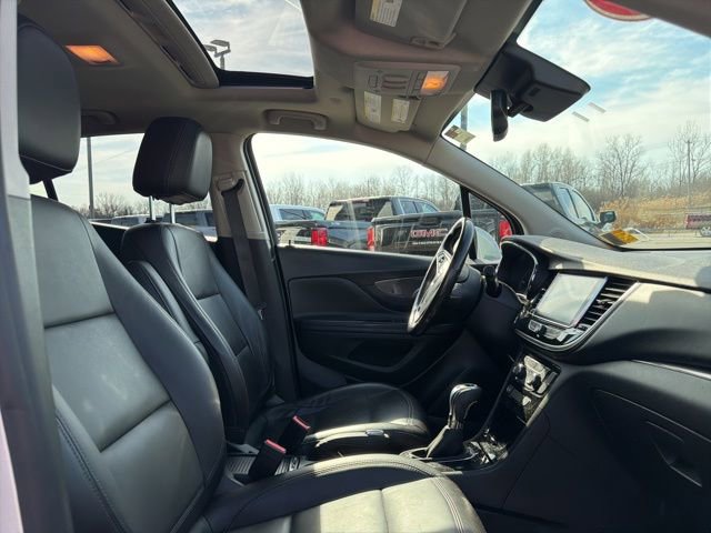 Used 2019 Buick Encore Essence w/ Experience Buick Package AWD/4WD image 10