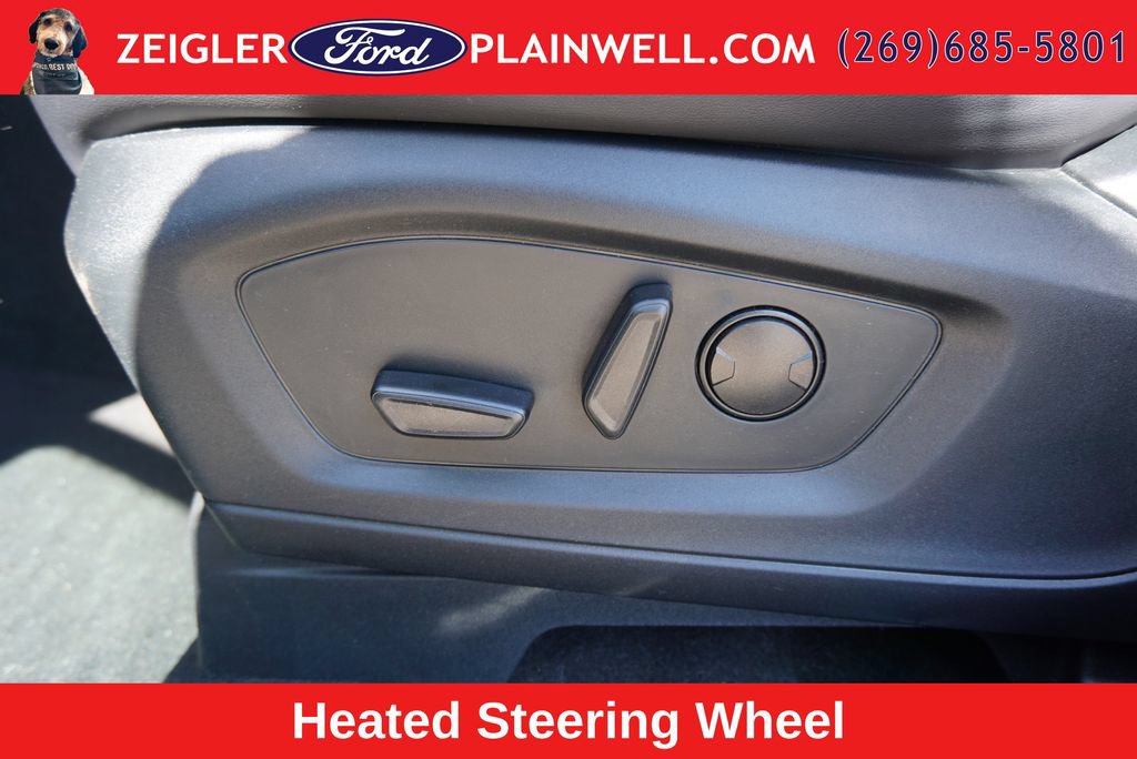 Used 2023 Ford Explorer XLT w/ Equipment Group 202A AWD/4WD image 19