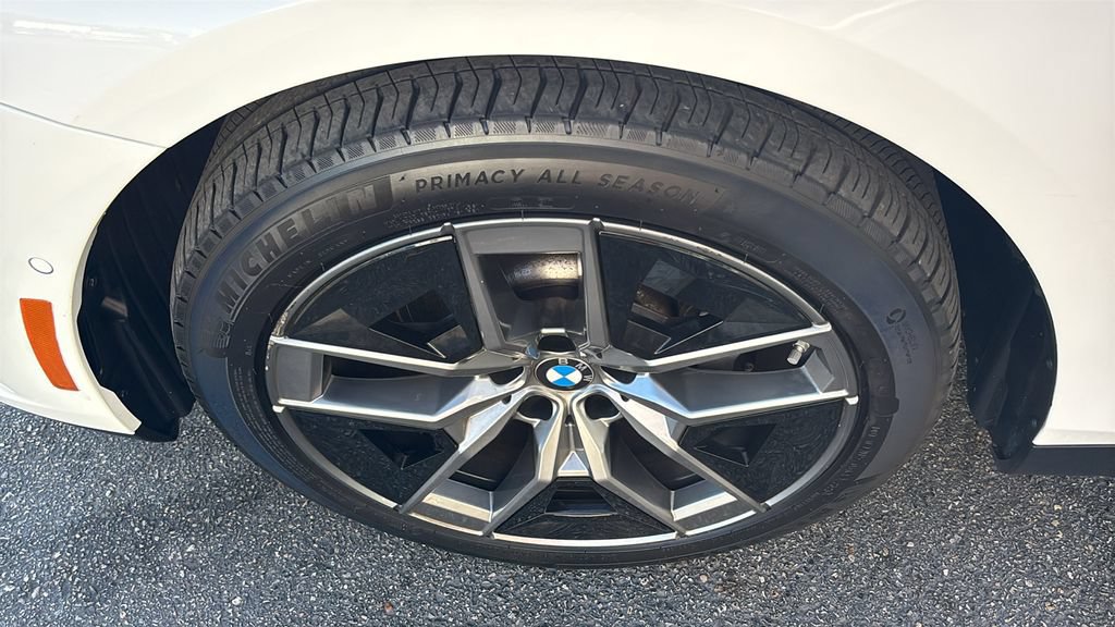 Used 2026 BMW 530i xDrive AWD/4WD image 34