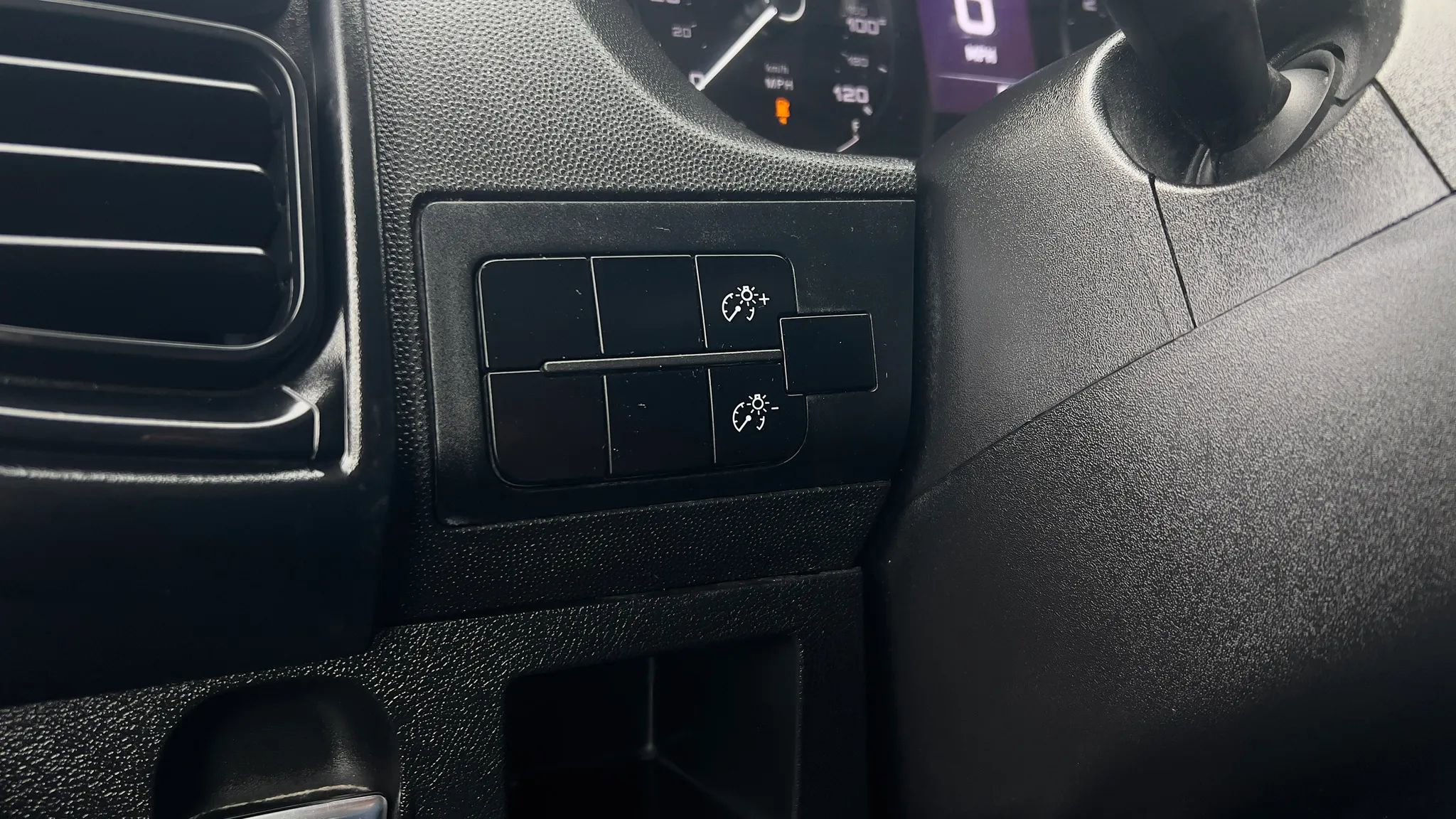 Used 2023 RAM ProMaster 2500 FWD image 29