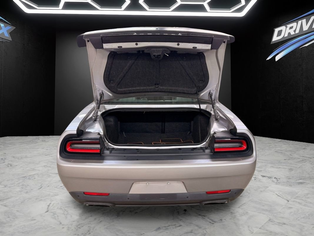 Used 2016 Dodge Challenger R/T Scat Pack RWD image 13