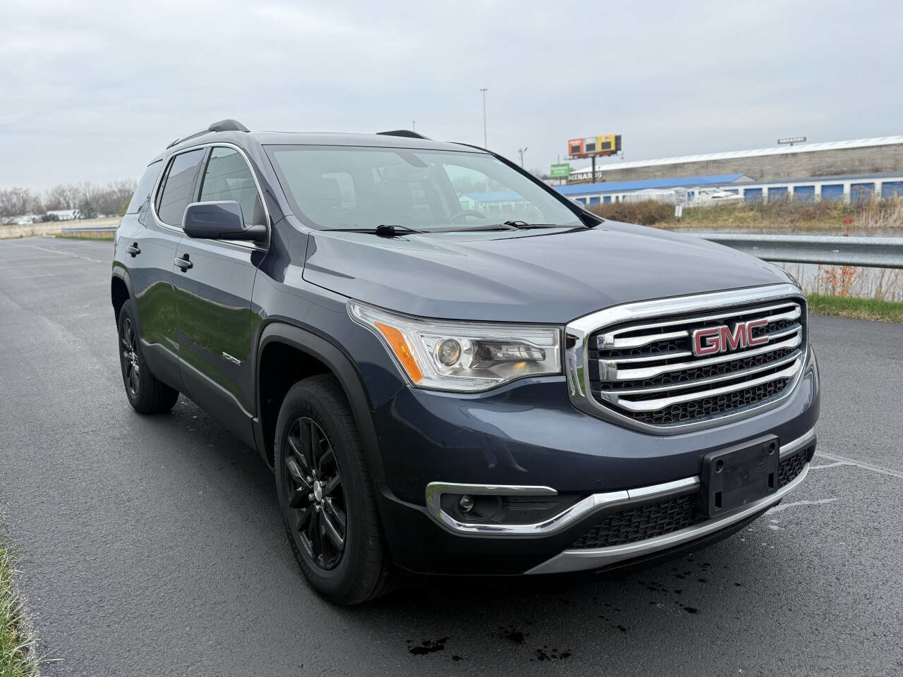 Used 2019 GMC Acadia SLT w/ LPO, Floor Liner Package image 7