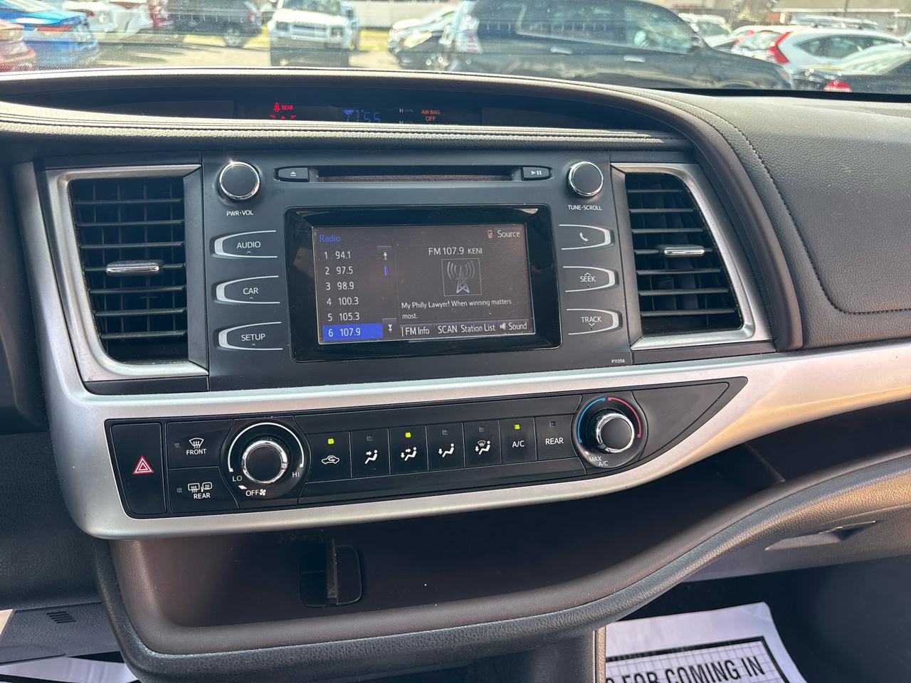 Used 2017 Toyota Highlander LE w/ Protection Package #3 image 17