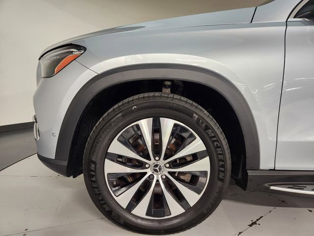 Used 2024 Mercedes-Benz GLE 350 4MATIC w/ Winter Package image 11