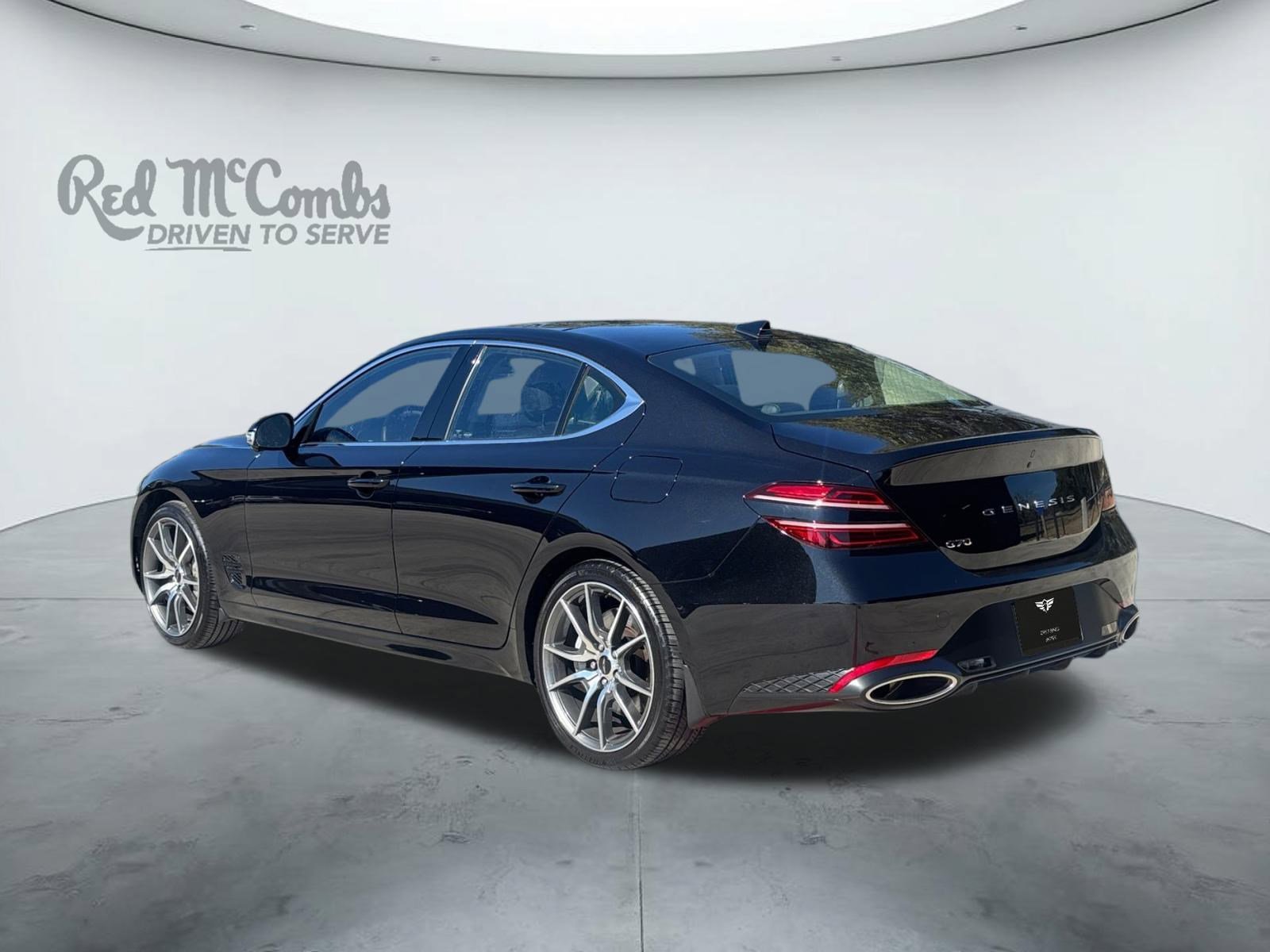 Used 2026 Genesis G70 2.5T Prestige image 3