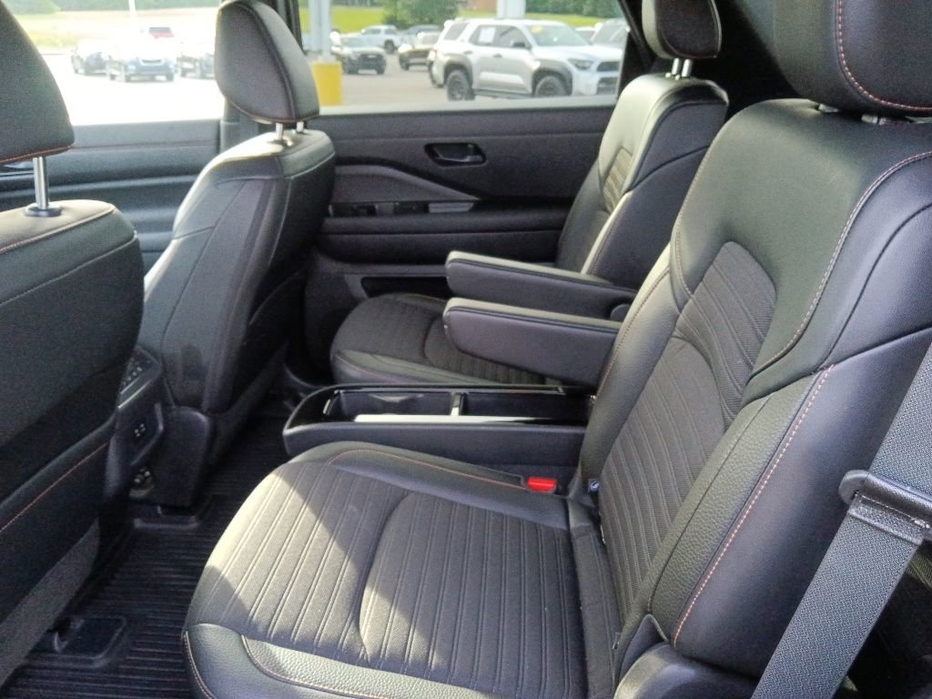 Used 2023 Nissan Pathfinder Rock Creek AWD/4WD image 27