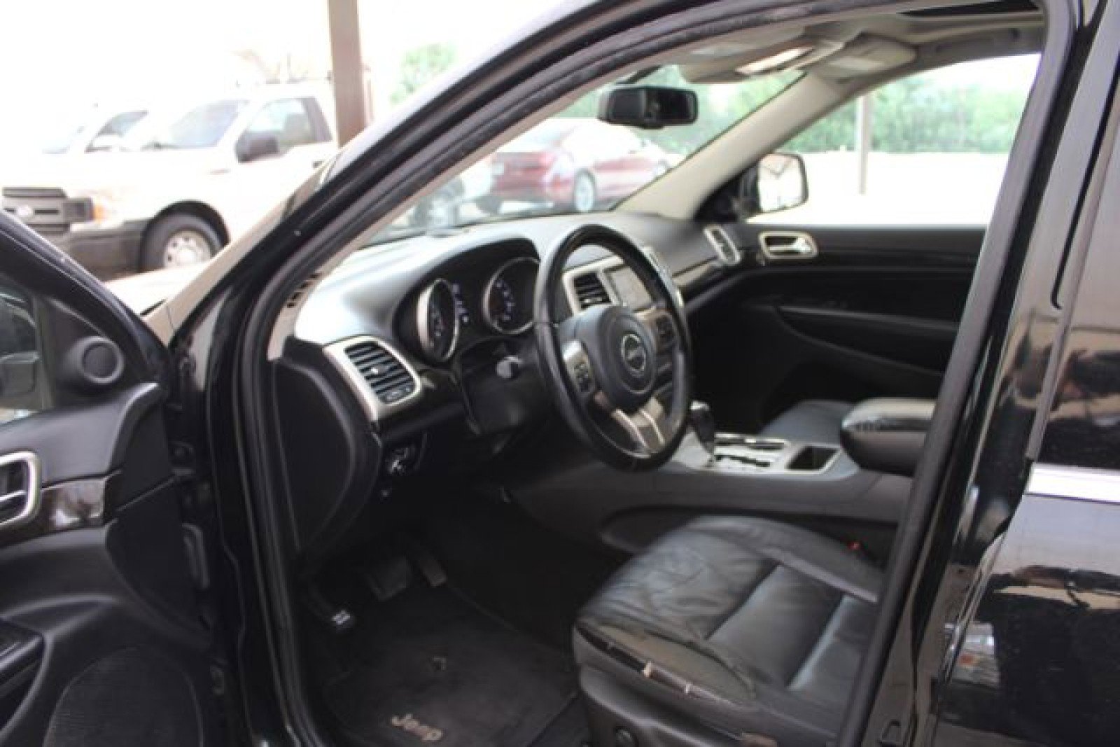Used 2012 Jeep Grand Cherokee Laredo image 11