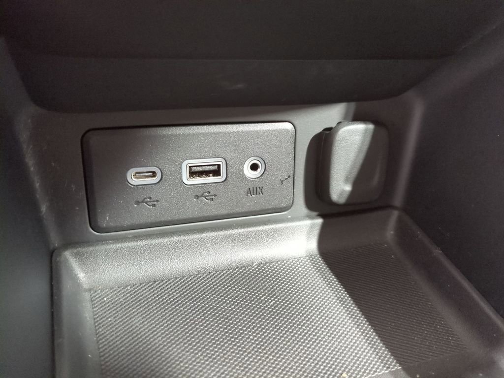 Used 2022 GMC Terrain SLE w/ Driver Convenience Package image 36