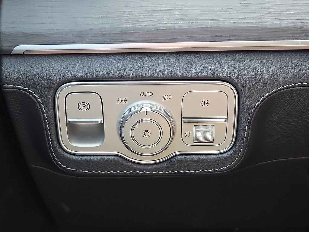 Used 2026 Mercedes-Benz GLE 53 AMG 4MATIC Coupe image 27