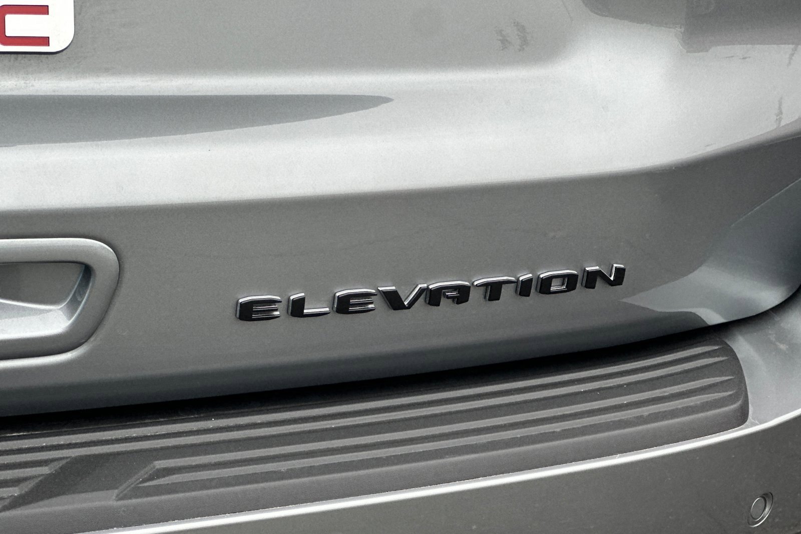 New 2026 GMC Yukon Elevation image 7