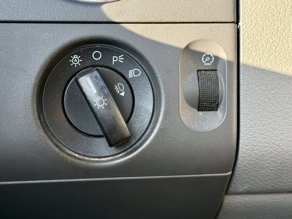 Used 2004 Ford F150 XLT AWD/4WD image 21