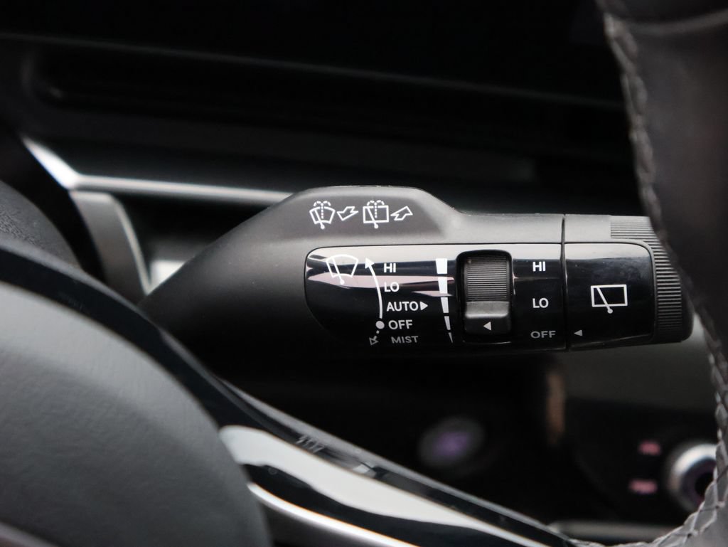 Used 2025 Kia Carnival SX FWD image 33