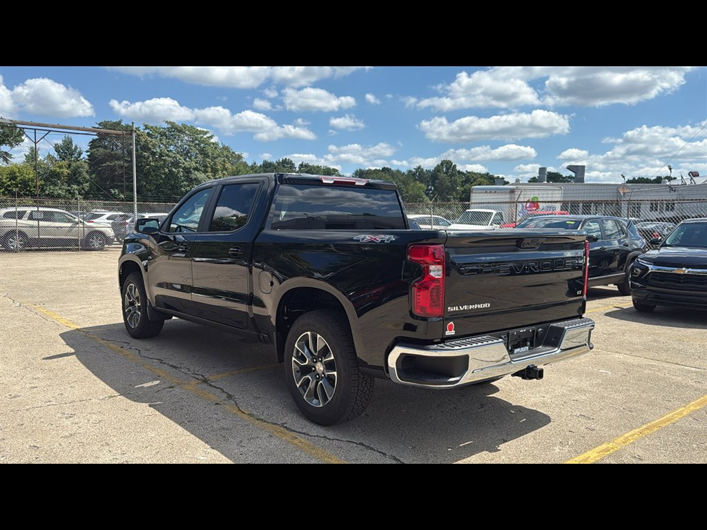 New 2026 Chevrolet Silverado 1500 LT image 4