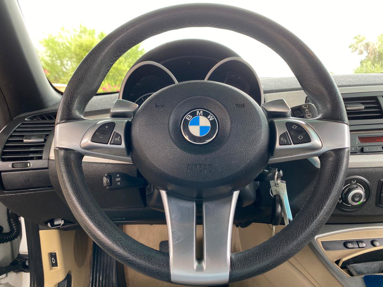 Used 2008 BMW Z4 3.0i RWD image 38