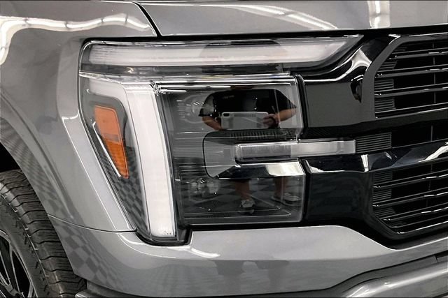 Used 2025 Ford F150 Platinum AWD/4WD image 36