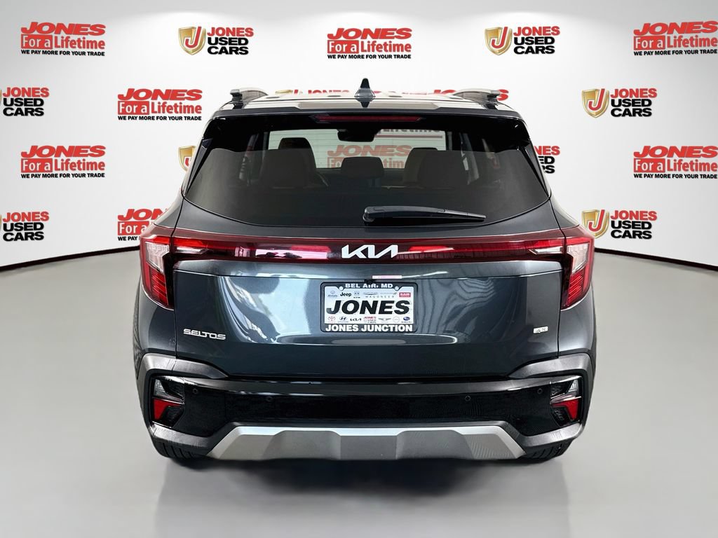 Used 2025 Kia Seltos EX w/ EX Sunroof Package AWD/4WD image 17