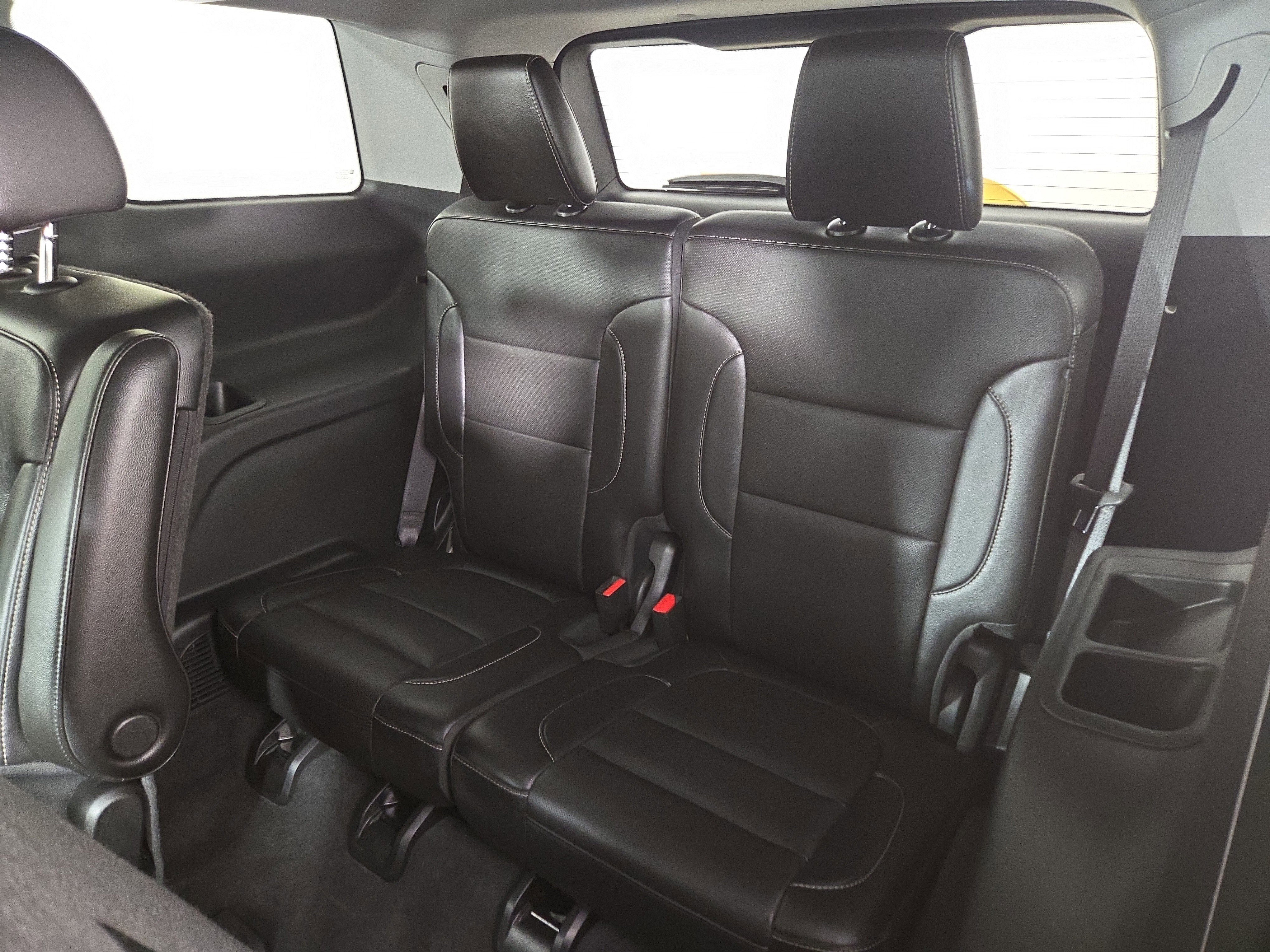 Certified 2023 GMC Acadia SLT image 13