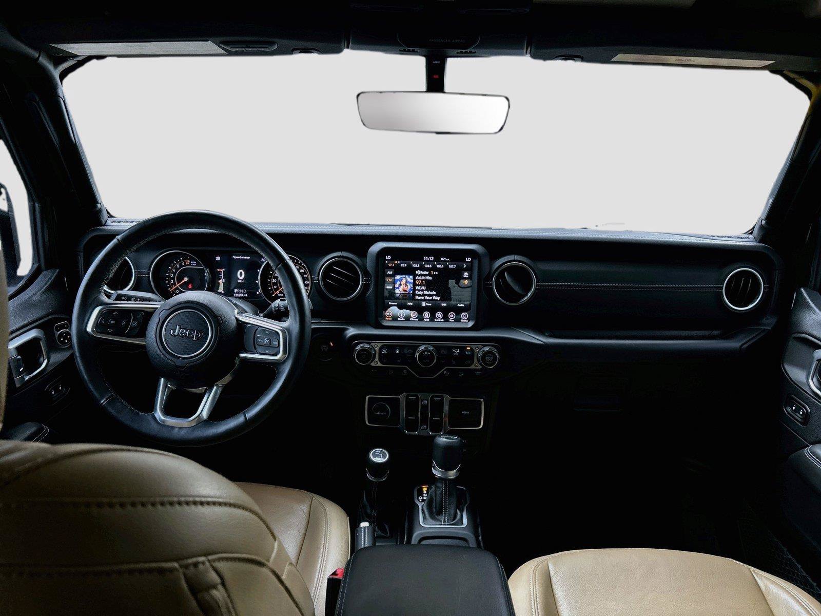Used 2018 Jeep Wrangler Unlimited Sahara AWD/4WD image 17