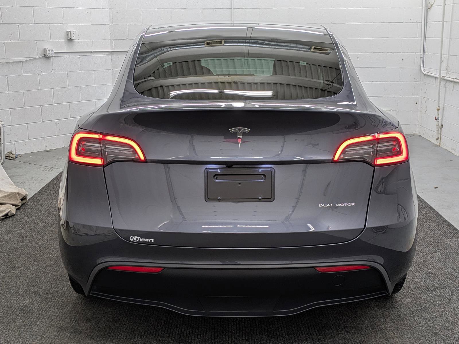 Used 2023 Tesla Model Y Long Range image 30