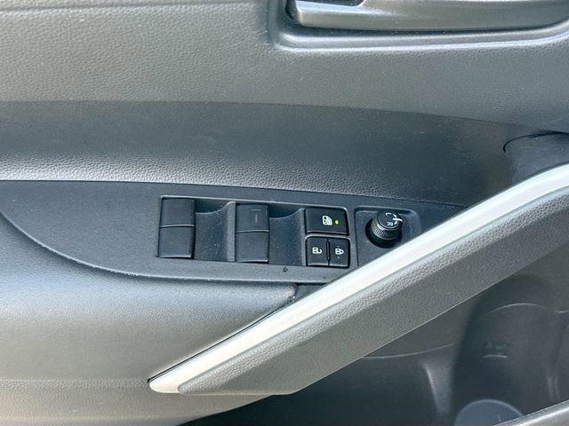 Used 2024 Toyota Corolla Cross LE image 17