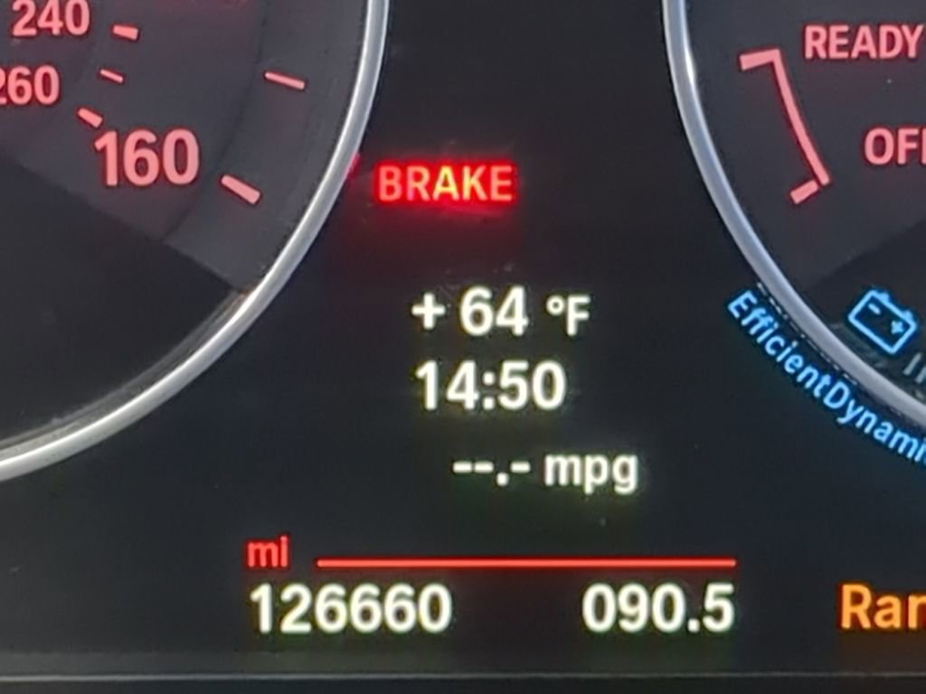 Used 2014 BMW 320i xDrive Sedan AWD/4WD image 36