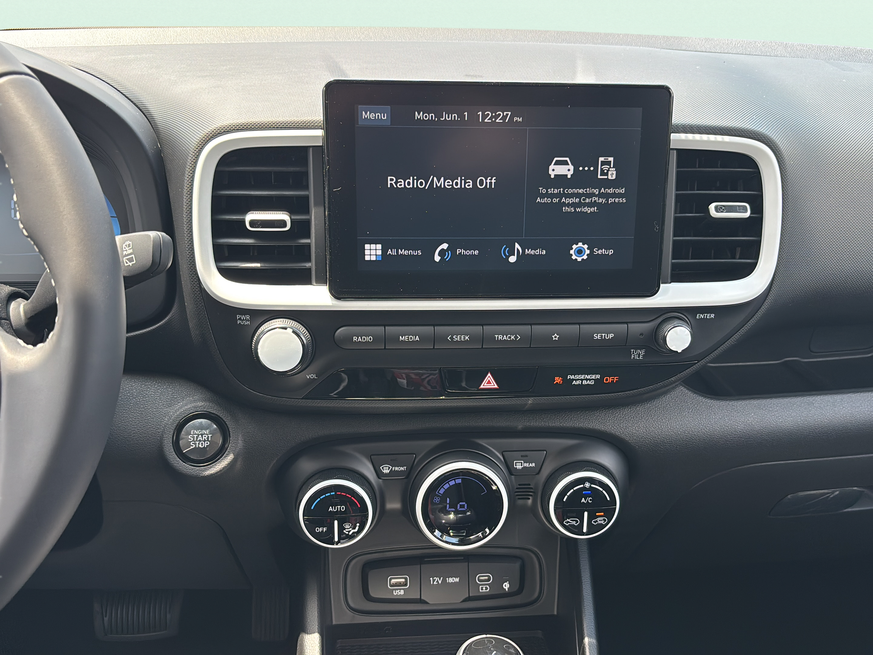 New 2026 Hyundai Venue SEL FWD image 11