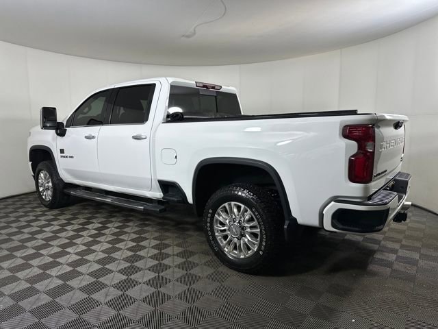 Used 2020 Chevrolet Silverado 3500 High Country w/ LPO, Dark Essentials Package image 5